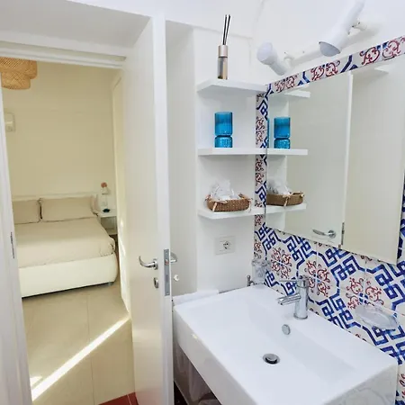 住宿加早餐酒店 La Pigna Blu 阿纳卡普里